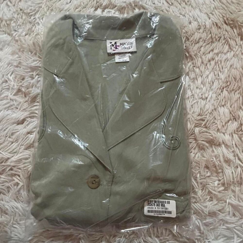 Maggie-sweet Women's Green and Khaki Jacket
